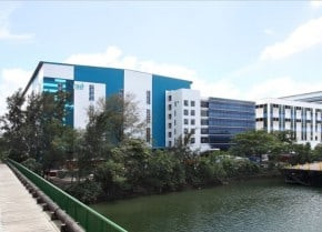 PENJURU LANE 40 b